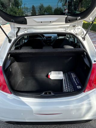 Peugeot 208 2015