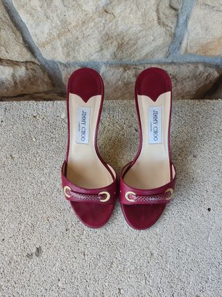 Zapatos Jimmy Choo Londres tacón rojo.