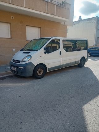 Opel Vivaro 2004
