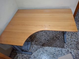 Escritorio esquinero IKEA