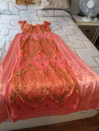 Vestido fiesta largo coral