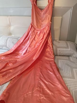Vestido fiesta largo coral