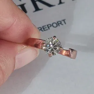 Anillo moissanita plata 💍