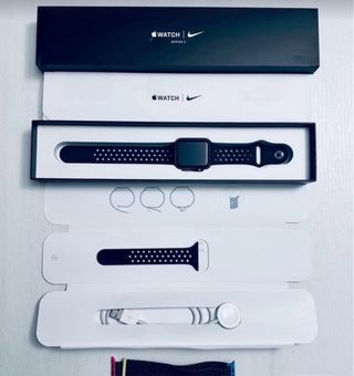 Apple Watch Series 3 Nike 42mm - Negro -