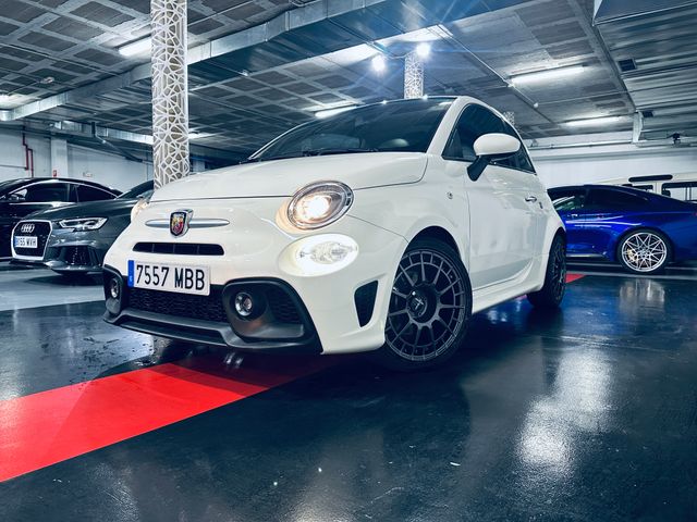 Abarth 595 2022
