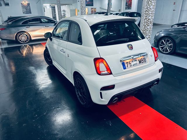 Abarth 595 2022