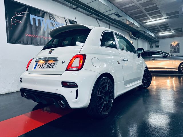 Abarth 595 2022
