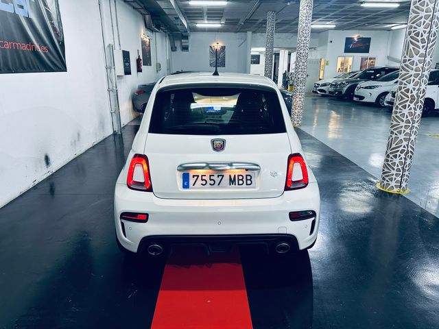 Abarth 595 2022