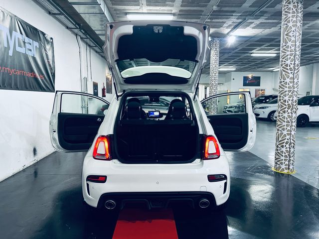 Abarth 595 2022