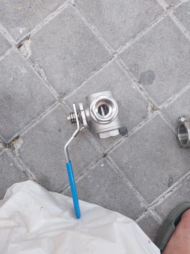 Llaves con válvula de paso