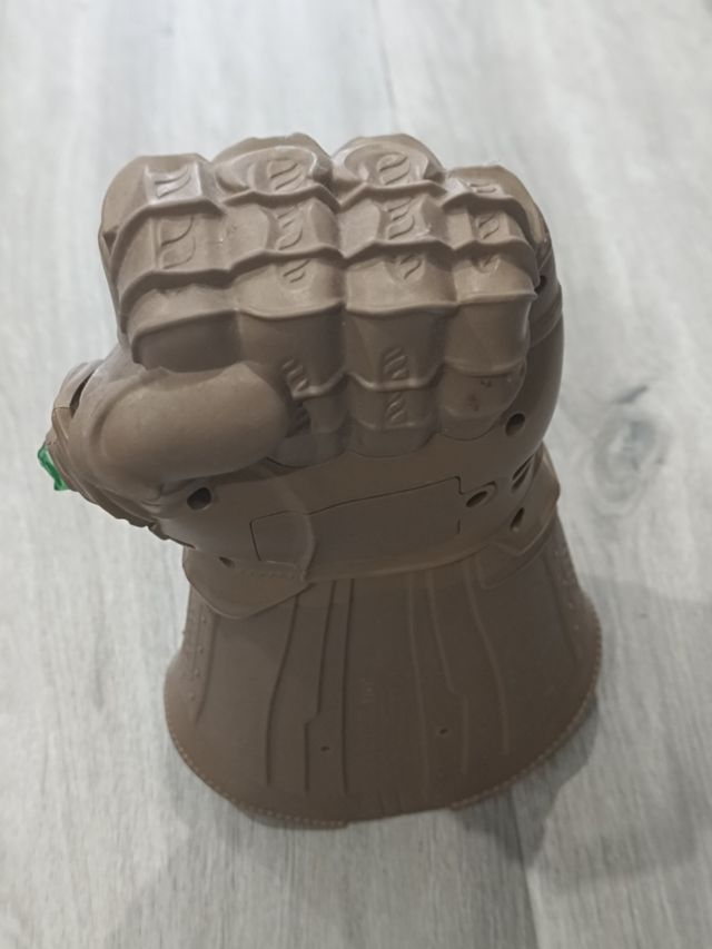 Guante Infinito Thanos, con sonido y luces