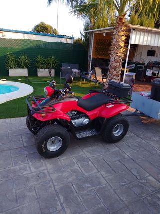 Quad Kymco 150cc + Remolque