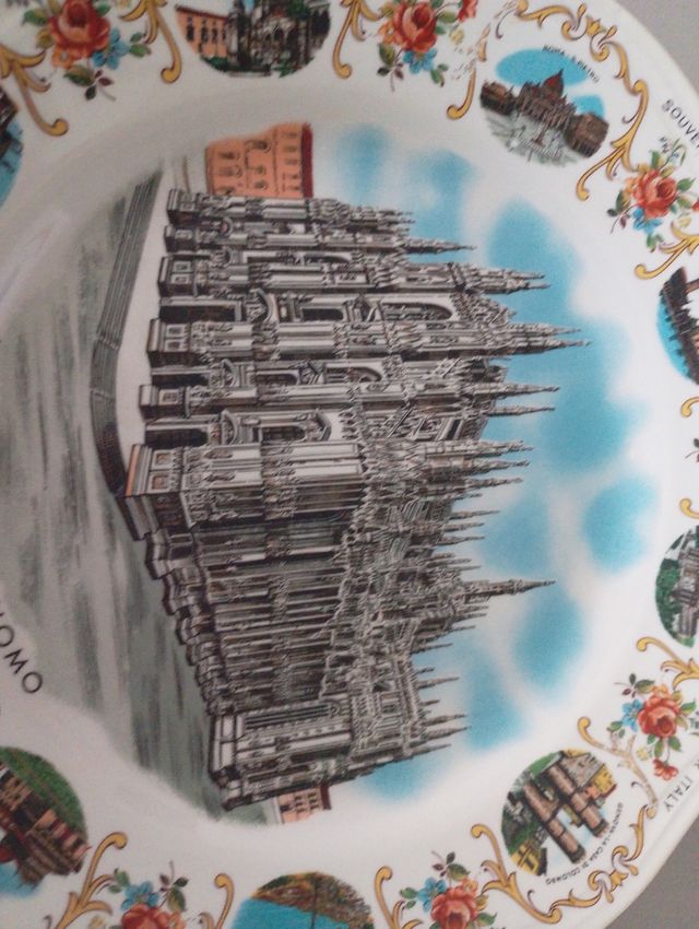 Plato Souvenir Milán - Il Duomo