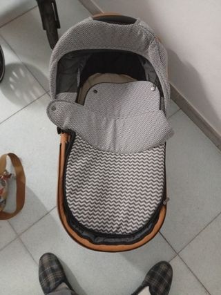 Carro Bebé Anex con capazo