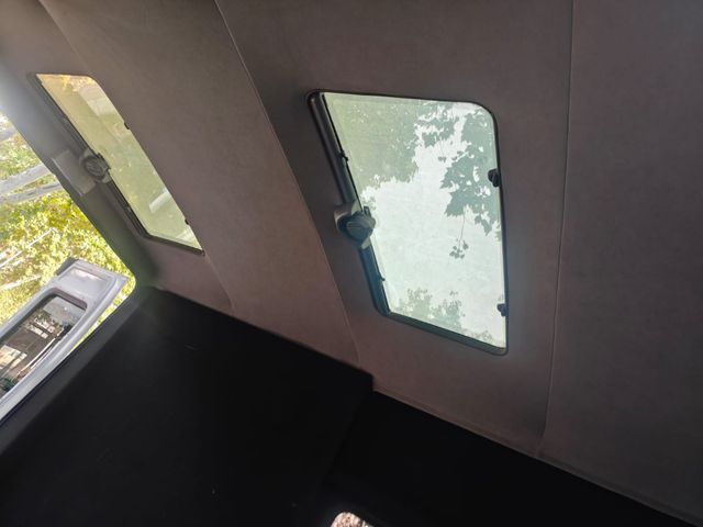 Vendo furgoneta . Año 2000