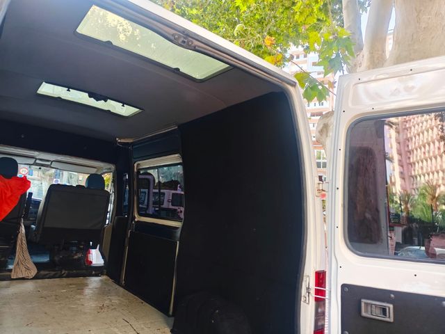 Vendo furgoneta . Año 2000