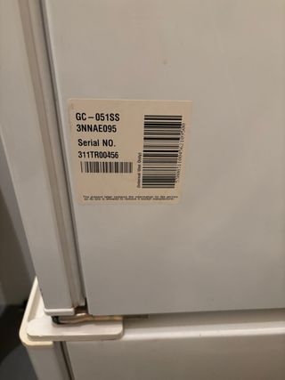 Mini nevera LG GC-051SS.