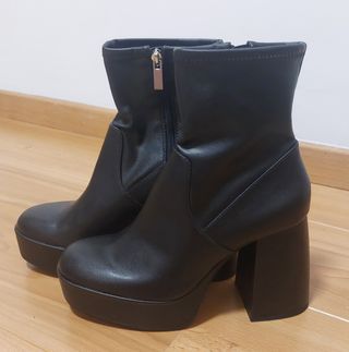 BOTINES NEGROS PLATAFORMA