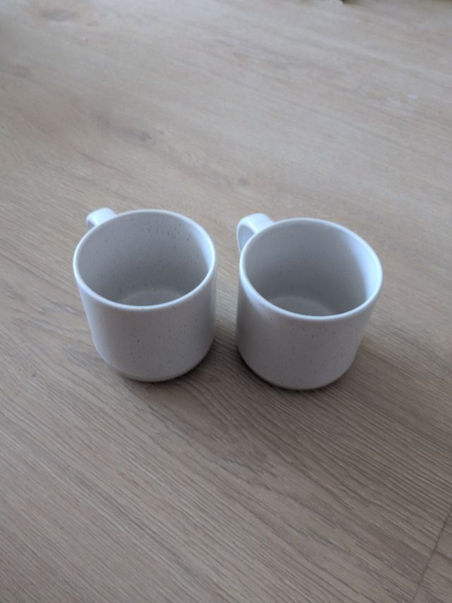 2 Tazas porcelana blancas - Juego