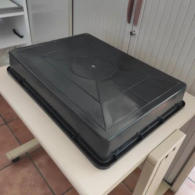 Carros metálicos con 68 bandejas