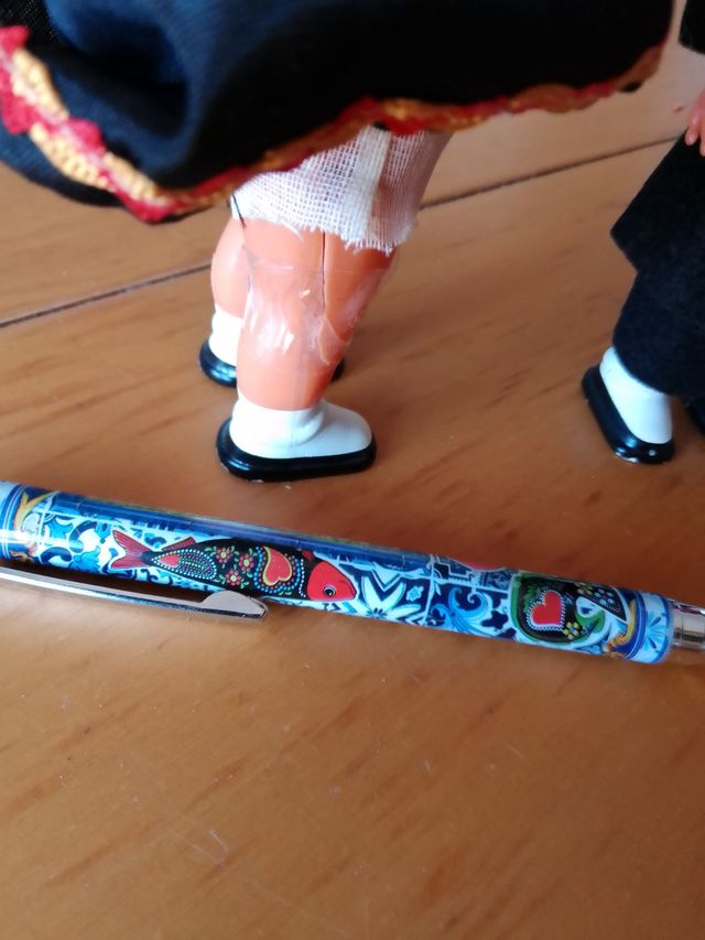 Muñecos de baquelita con traje regional Alemania