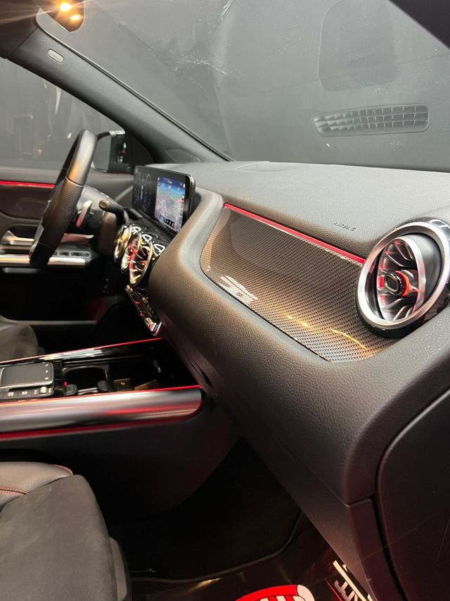 Mercedes-Benz GLA 2021
