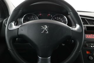 Peugeot 3008 1.6 Blue-HDi Style