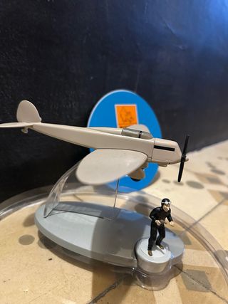 Avion Tintín + figura. Edición oficial