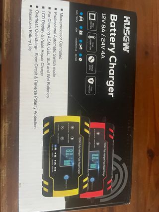 Cargador inteligente HUSGW 12V/24V