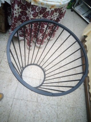 Mesa de hierro negra