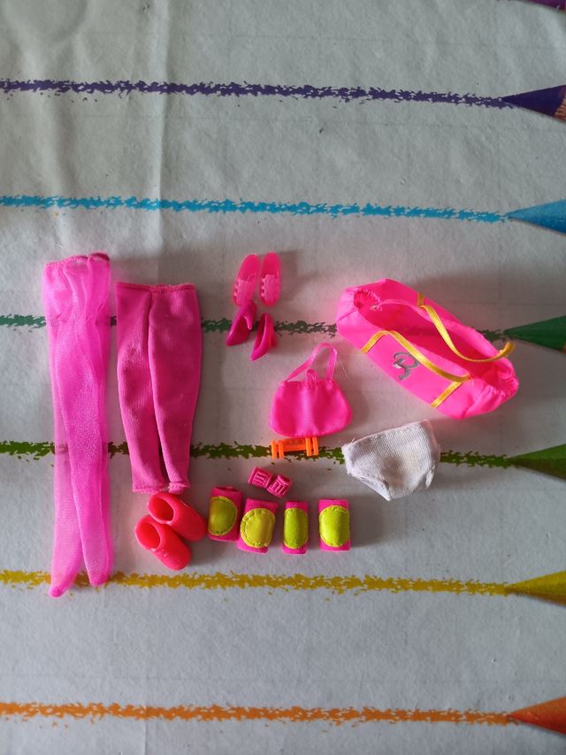 4 Vestidos Muñeca Barbie Vintage