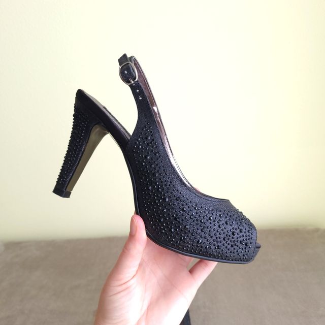 Sandali con tacco nero lucido
