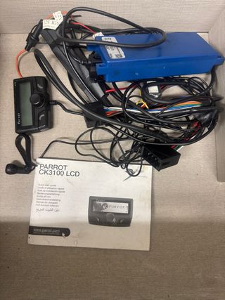 Parrot CK3100 LCD Manos Libres
