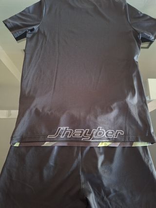 Conjunto deportivo J'hayber niño
