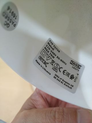 Lámpara IKEA Melodi blanca