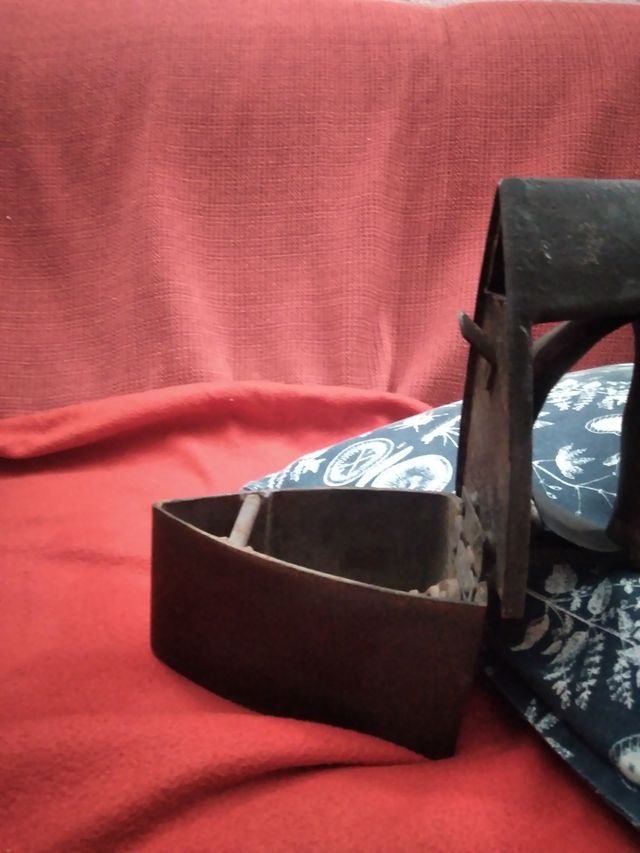 Plancha antigua de carbón