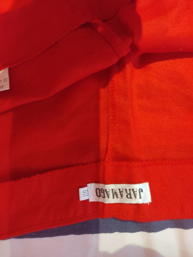 Pantalón rojo mujer con cremallera lateral