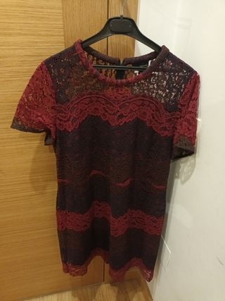 Vestido encaje fiesta rojo granate y morado