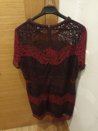 Vestido encaje fiesta rojo granate y morado