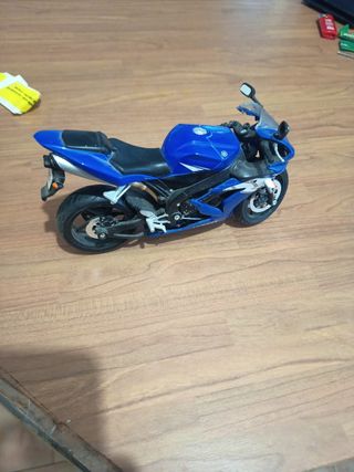 Yamaha R1 Moto colección
