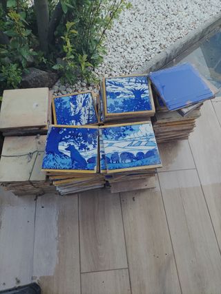 Azulejos antiguos pintados a mano