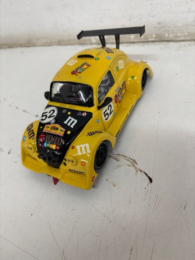 Escarabajo M&M's 1/24
