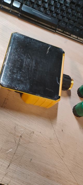 Válvula riego solar automática