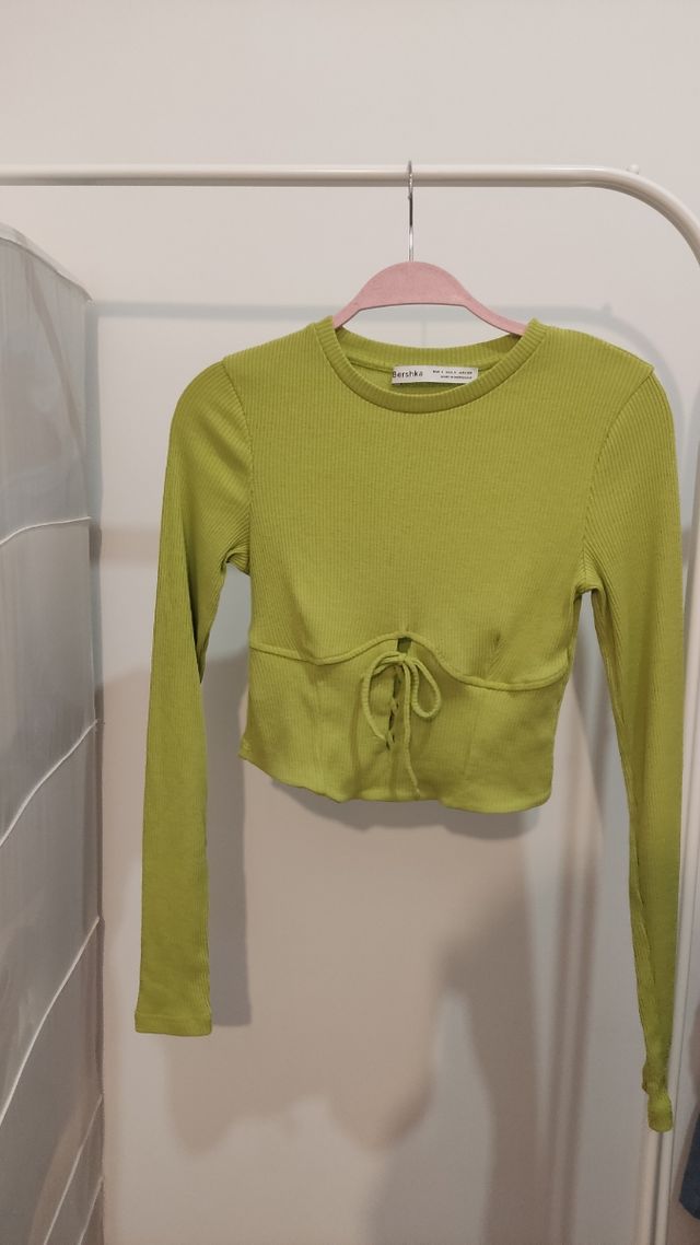 Top Bershka verde Talla S