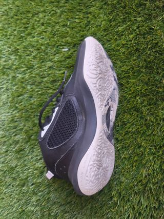 Zapatillas Under Armour Baloncesto - 36