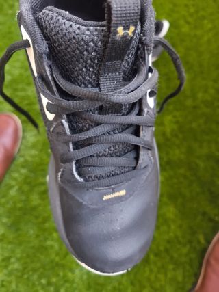 Zapatillas Under Armour Baloncesto - 36