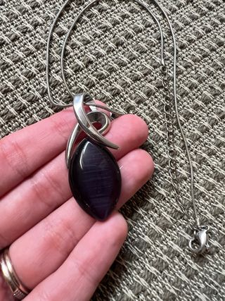 Colgante morado acero - Joya elegante