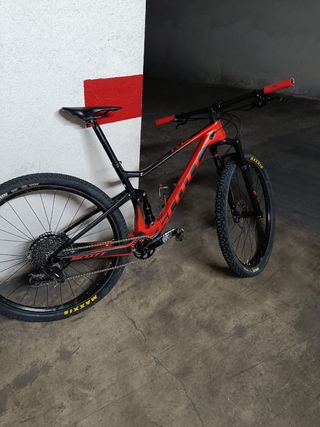 Bicicleta Scott Spark
Doble suspensión.