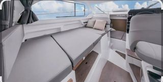 Beneteau Antares 8: barco impecable