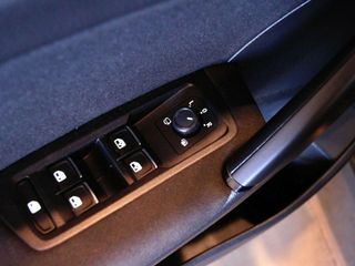 Volkswagen Touran Business & Navi 1.6 TDI 85kW (115CV) DSG